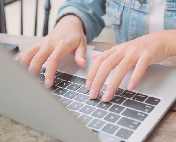 10 Essential Skills Every Data Analyst Needs in 2024